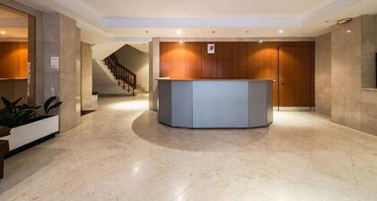 PRADO MUSEUM AIR (60m2, AC, WIFI, Easy CheckIn, autotalli)