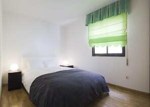 1 bedroom, desk, iron/ironing board, free WiFi - PRADO MUSEUM AIR (60m2, AC, WIFI, Easy CheckIn, Garage) (Madrid)