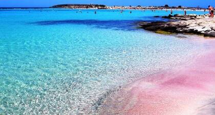 Kokkini Hani 1st floor lovely apartment 1-5 persons, 100 m. from the beach