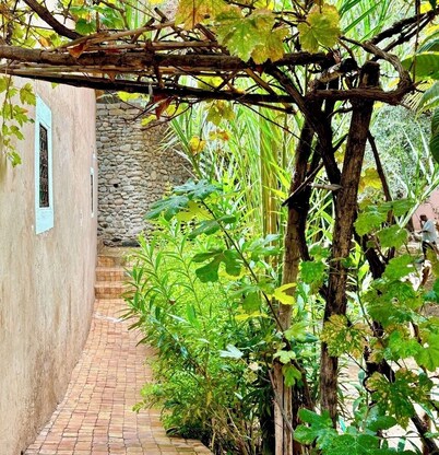Gorgeous Bohemian village retreat in fabulous spot just one hour from Marrakech