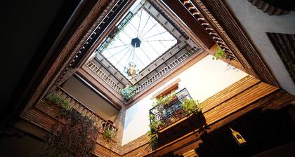 Ylellinen kartano Guadixin (Granadan) vanhassa kaupungissa