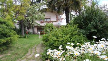 Enceinte de lâhĂ©bergement