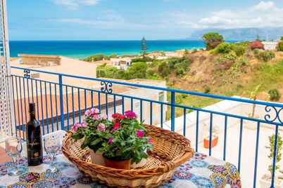 APARTMENT IN VILLA 200 MT FROM THE SEA WI FI FREE UA