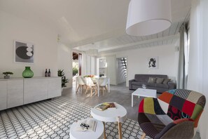 Smart TV - Villa Conchiglia by the sea (Valderice)
