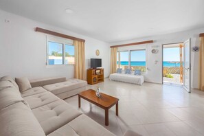 TV - The Rhodes South Escape Beach (Plimmiri)