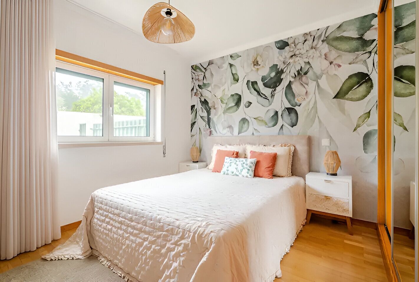 6 bedrooms, iron/ironing board, travel crib, free WiFi