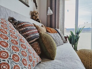 Interior - SLEEPS 2, SEA VIEW, 1 MIN TO BEACHES, GREAT VALUE, SHORT & LONG TERM (Praia da Luz)