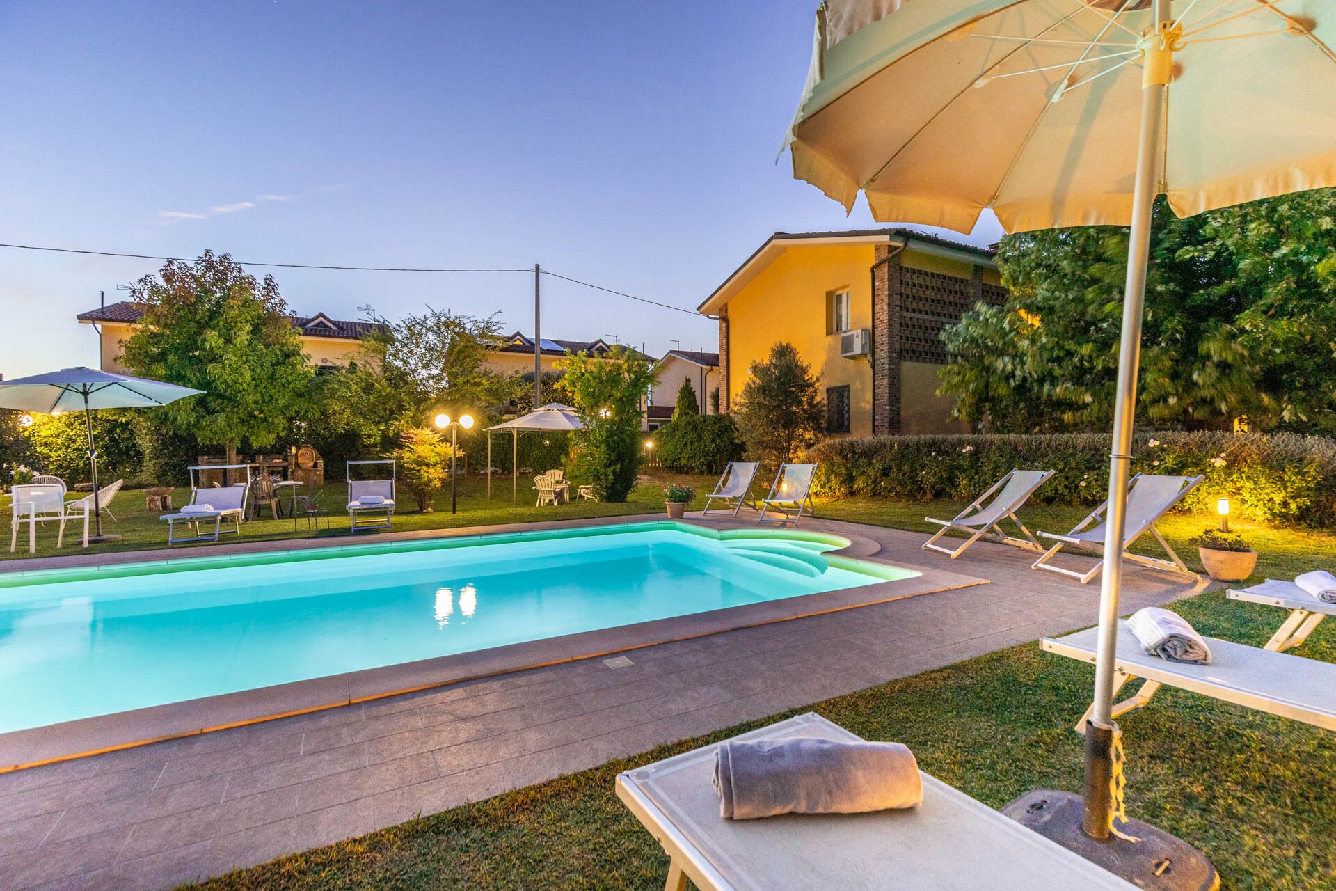 Piscina all'aperto