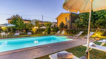 Piscina all'aperto