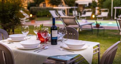 "Celeste" Wohnung mit Schwimmbad, Villa Gabriella