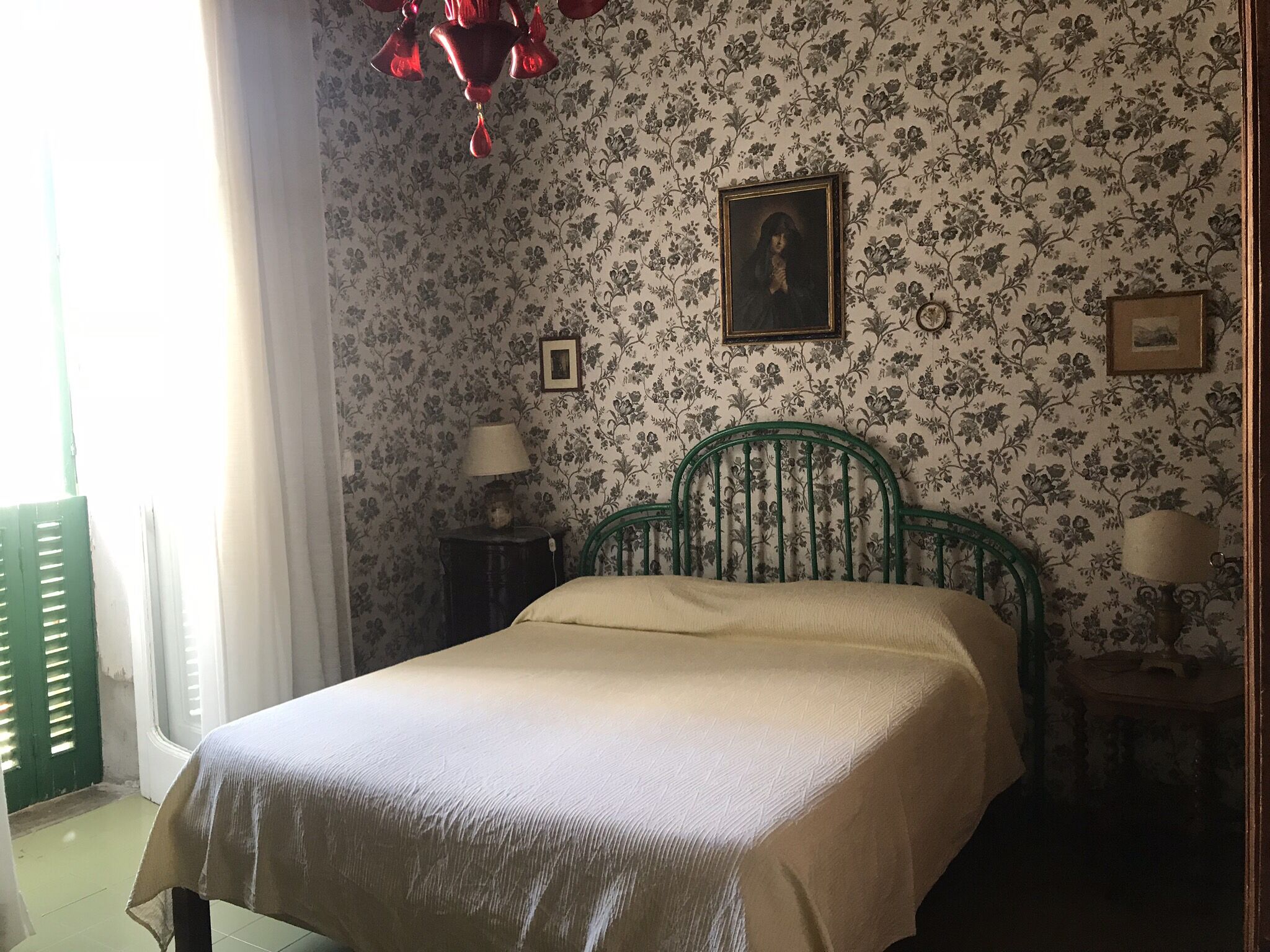 2 Schlafzimmer, Schreibtisch, Bügeleisen/Bügelbrett, WLAN