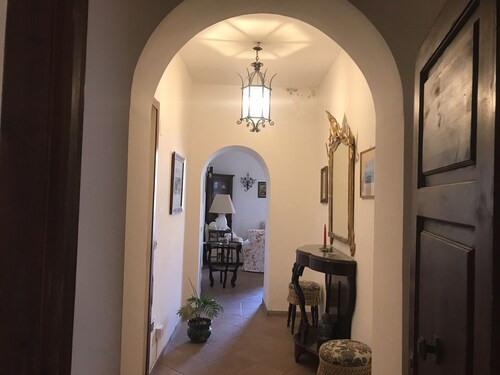 Tropea, air-conditioned apartment in 1600s noble palace