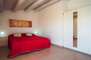 1 chambre, literie fournie