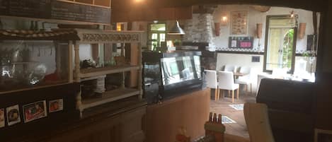 Breakfast, lunch and dinner served