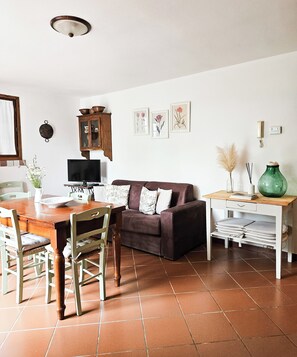 TV, table tennis, books