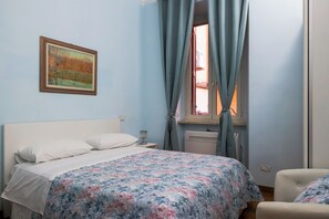 2 chambres, fer et planche à repasser, Wi-Fi gratuit, draps fournis