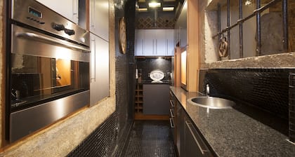 Spirit of 1512 - Exquisiter Geschmack im Herzen von Alfama