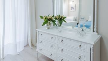 3 chambres, coffres-forts dans les chambres, chambres insonorisées