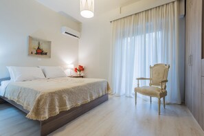 3 多间卧室、客房内保险箱、隔音、熨斗/熨衣板