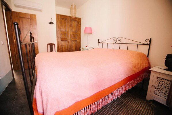 2 bedrooms, Internet, bed sheets - CASA TER T2, country house (Marvão)