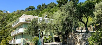 Sichelgaita - Family Apartment  • Olive Grove • Free Parking • Relax 