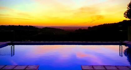 Moderni huvila upealla kauaskantoisia merinäkymät, Catadaussa, Valencia