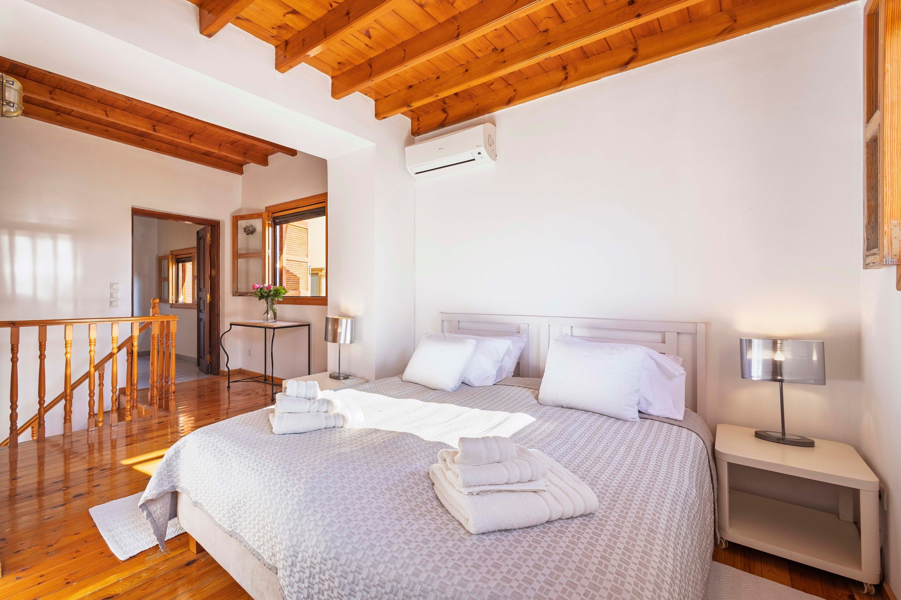 1 chambre, bureau, fer et planche à repasser, Wi-Fi gratuit