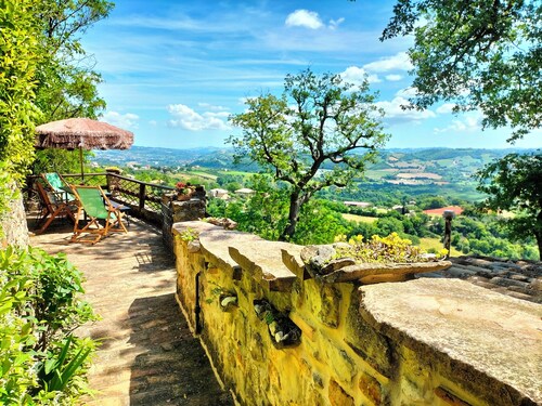 ‘Old House’ is a glorious eighteenth century farmhouse recently restored 