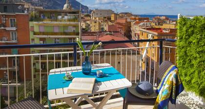 Sea View Apartment on the bay of Naples last minutes discount 25 - 30 june
