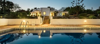 Villa Susana ~ Heated Pool* ~ Fast Wi-fi Sleeps 6 + 4 cots - Booking 2026 NOW!