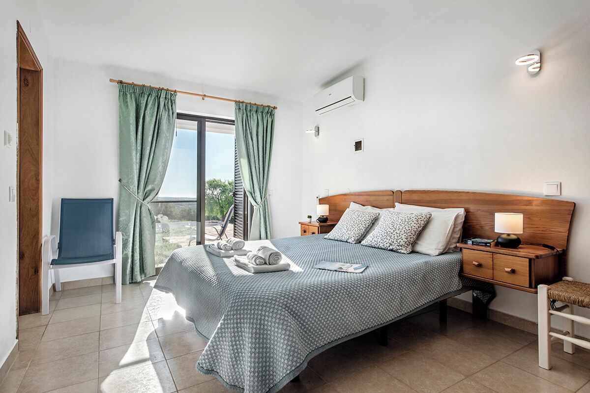 3 makuuhuonetta, silitysrauta/-lauta, vauvan matkasänky, ilmainen Wi-Fi