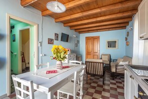 Interior - Ancient Mansion of the Arcolaio - F4856 (Nurachi)