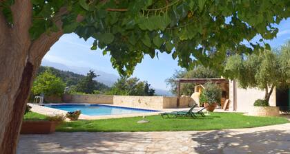 FilippouVilla-Living in Nature