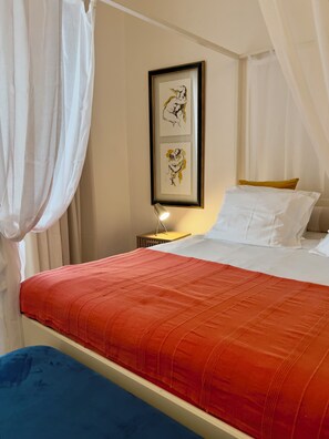 2 dormitorios, escritorio, tabla de planchar con plancha y wifi gratis