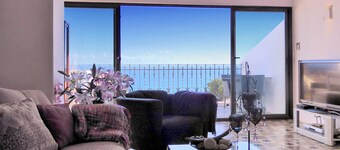 Spectacular deluxe house, amazing sea views , top location in Altea old town