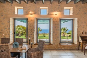 Dining - Villa Nautilus - Family villa with amazing sunset & sea view (Kissamos)