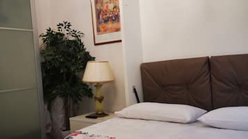 2 bedrooms, iron/ironing board, travel crib, free WiFi