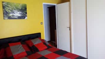 1 Schlafzimmer, Bügeleisen/Bügelbrett, kostenloses WLAN, Bettwäsche