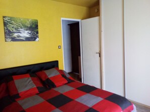 1 Schlafzimmer, Bügeleisen/Bügelbrett, kostenloses WLAN, Bettwäsche