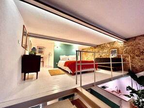 1 dormitorio, tabla de planchar con plancha, wifi gratis y ropa de cama
