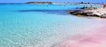 Kokkini Hani: Lovely apartment with garden, 100 meters from the beach, Kokkini Hani / Heraklion.