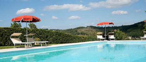 Piscine extérieure