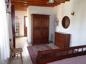 1 Schlafzimmer, Schreibtisch, Bügeleisen/Bügelbrett, kostenloses WLAN