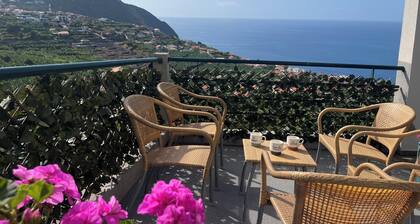 Beautiful mountain & sea view, on-site massage service, private pool, games room