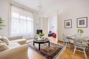 TV connectée, lecteur de DVD, chaîne hi-fi