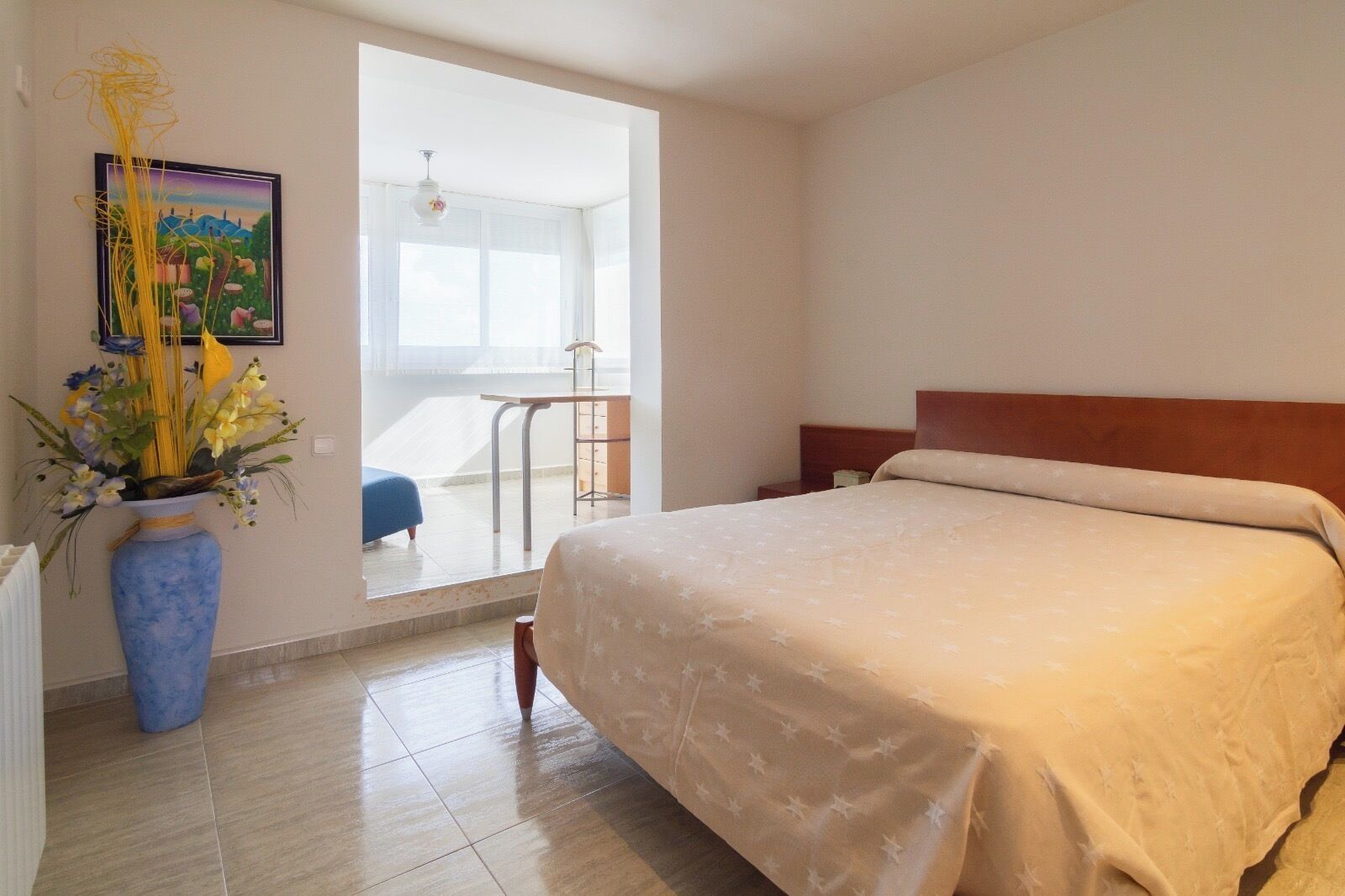 3 bedrooms, desk, iron/ironing board, free WiFi