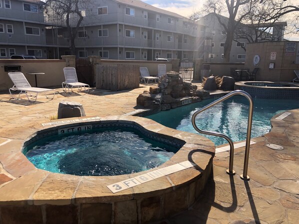 Outdoor pool, a heated pool