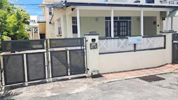 Enceinte de lâhĂ©bergement