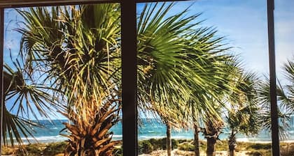 Relaxing Oceanfront Condo - Spektakuläre Aussicht auf das Meer aus jedem Zimmer!