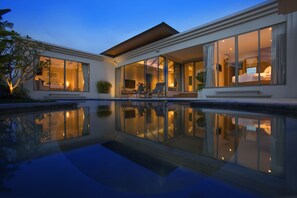 Pool - Villa Desi "nice & easy" (Tambon Choeng Thale)
